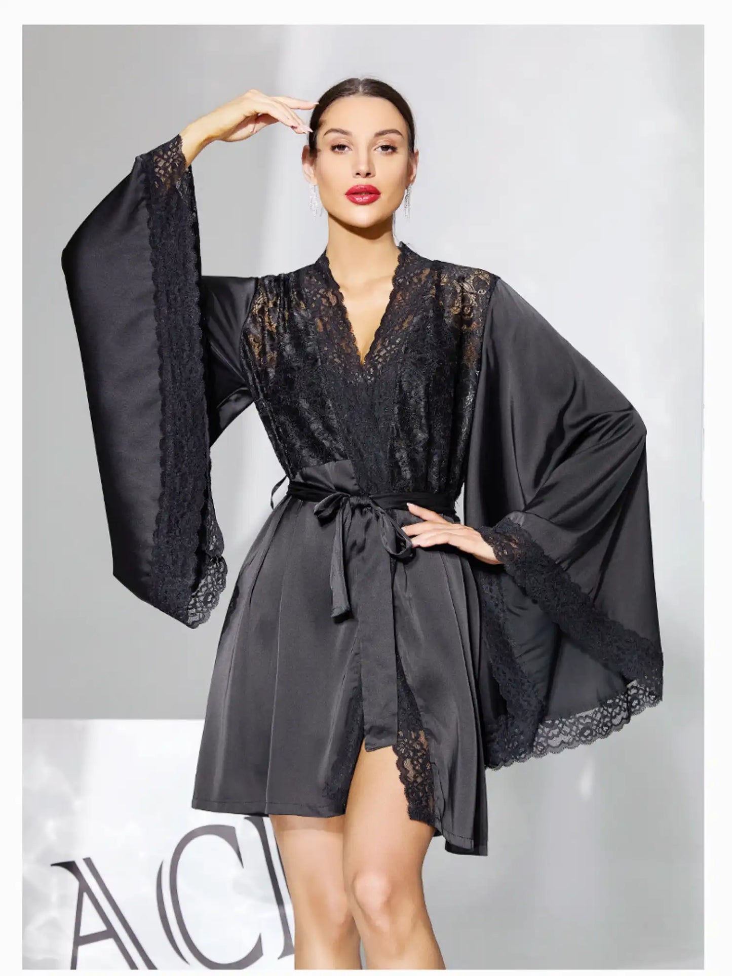 DUAL-COLOR SATIN LACE ROBE SET WITH CAMISOLE INNER TOP